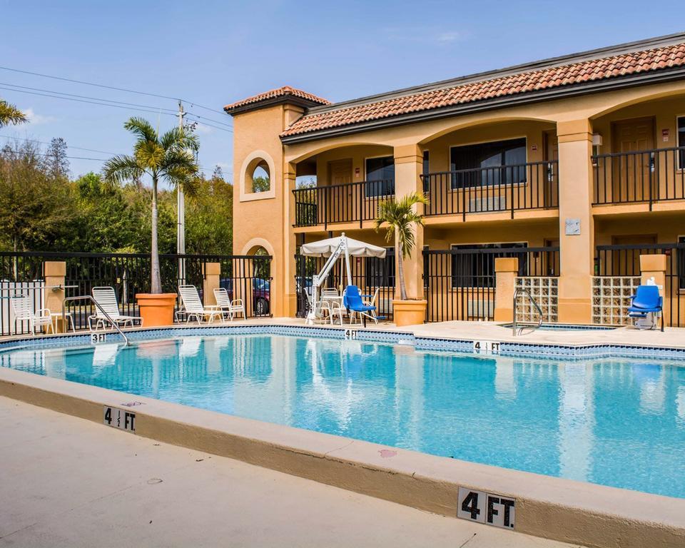 Comfort Inn Sun City Center - Ruskin - Tampa South Dış mekan fotoğraf