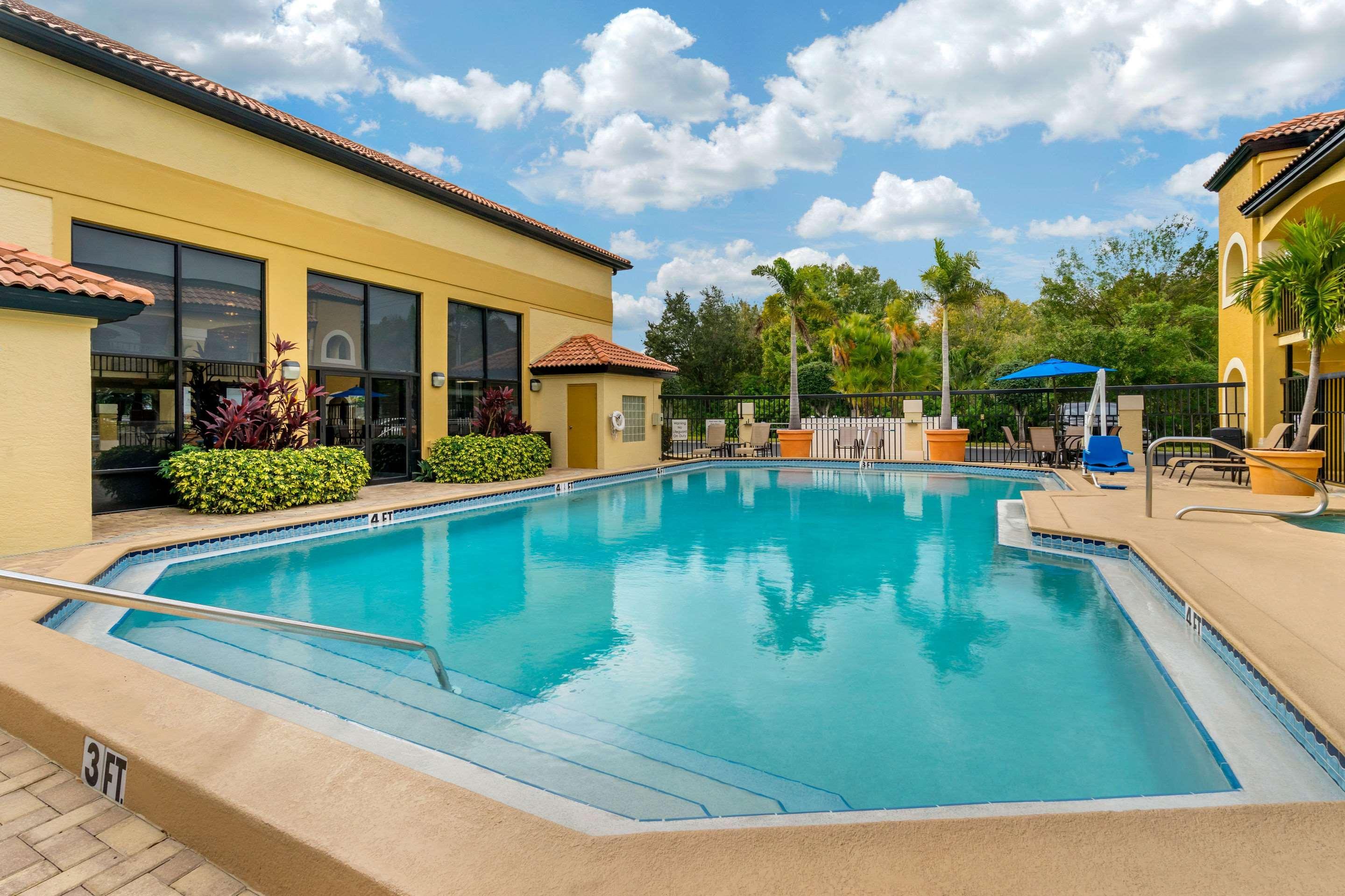 Comfort Inn Sun City Center - Ruskin - Tampa South Dış mekan fotoğraf